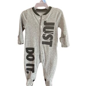 Nike Gray Kids One Piece Footed Sleeper NWT 3 months